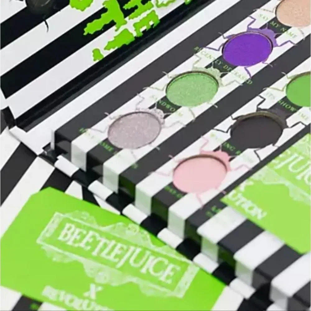 Revolution Beauty X Beetlejuice‎ It's Showtime Shadow Palette